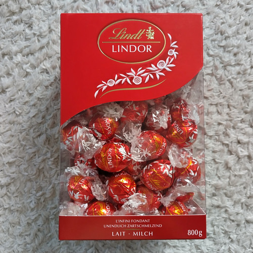 Lindt sprüngli lindor - &,